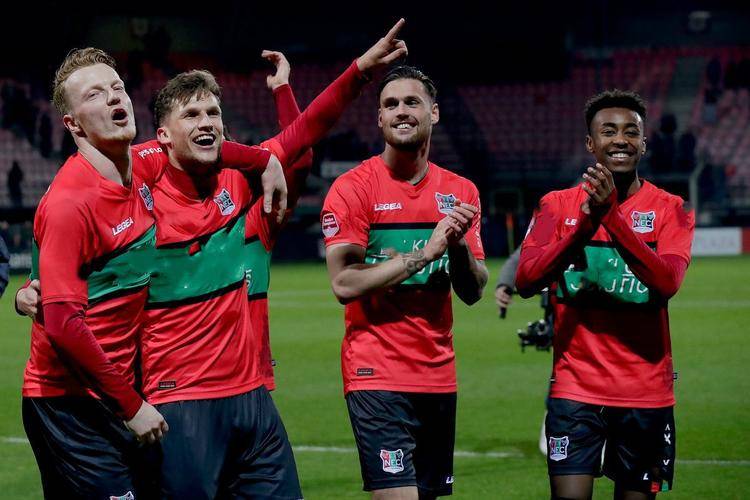 当竞技与市 当竞技与市